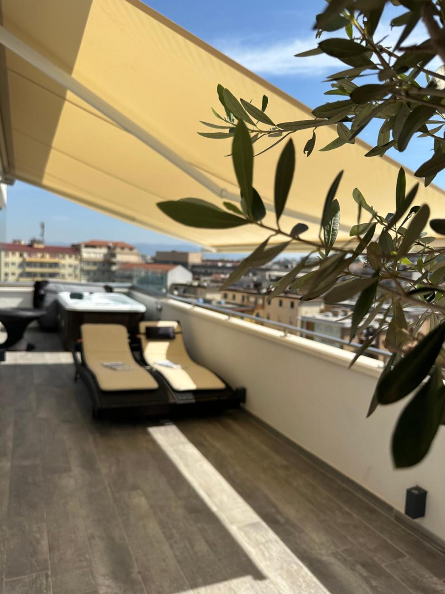 18 Dante Luxury Suites Cagliari Exterior foto