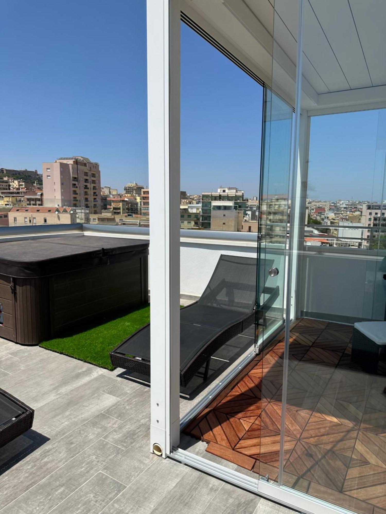 18 Dante Luxury Suites Cagliari Exterior foto